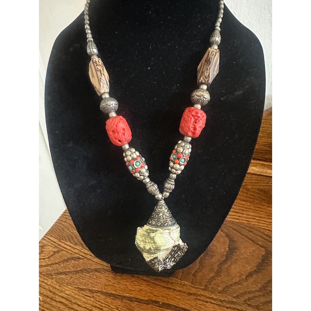 Vintage Handcrafted Tibetan Indpired Shell Necklace
